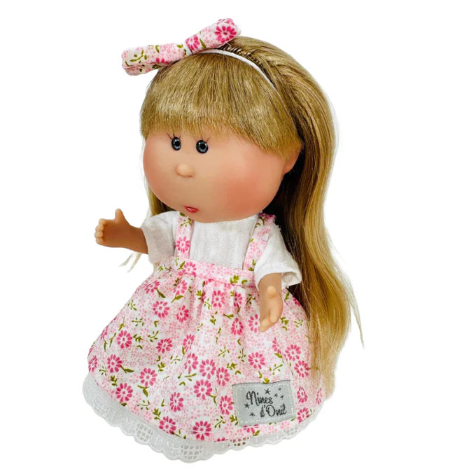 Little Mia Pippa Doll