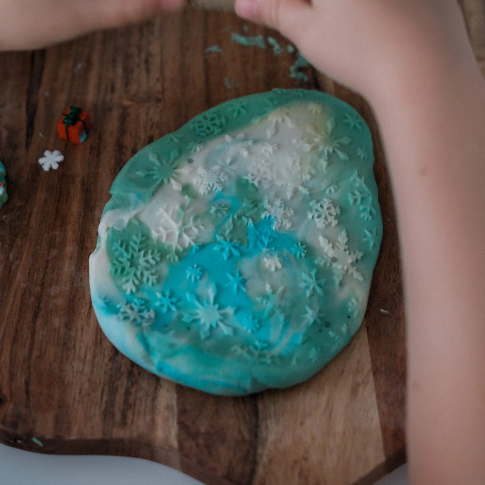 
                      
                        Snowflake Dough Eco Roller
                      
                    