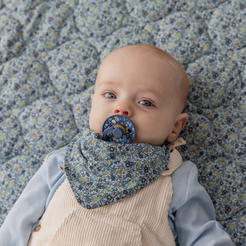
                      
                        BIBS x Liberty Bandana Bib | Baby Blue & Chamomile Lawn
                      
                    