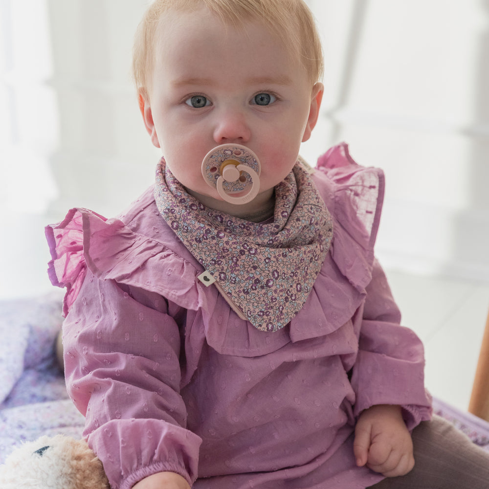 
                      
                        BIBS x Liberty Colour Pacifier | Round | Violet Sky/Mauve Chamomile Lawn
                      
                    