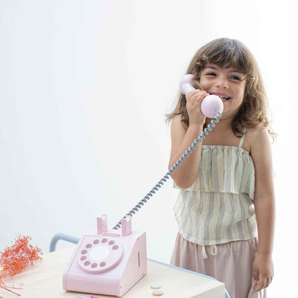 Kiko+ Telephone | Pink