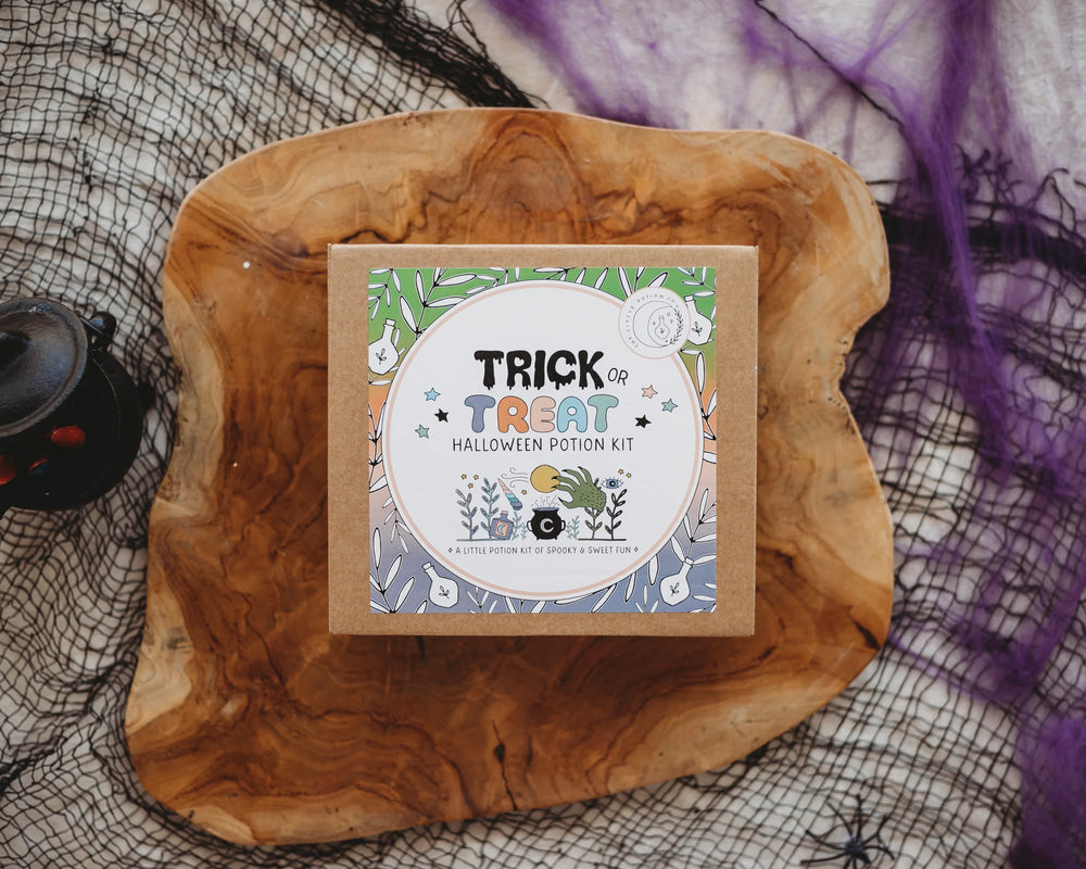 Trick or Treat Halloween Potion Kit