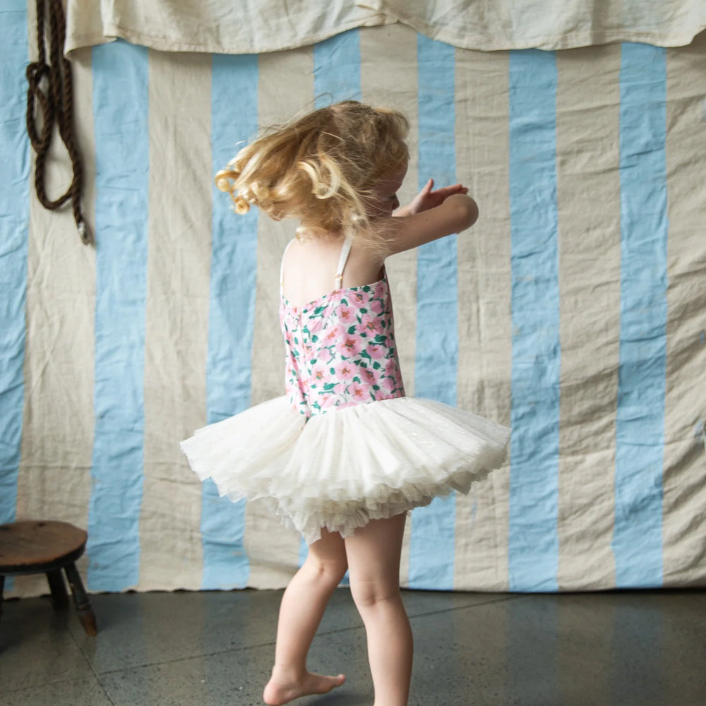 
                      
                        Vintage Ballerina Sakura
                      
                    