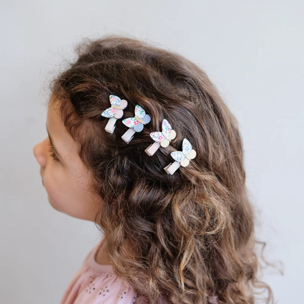 Betty Mini Clips