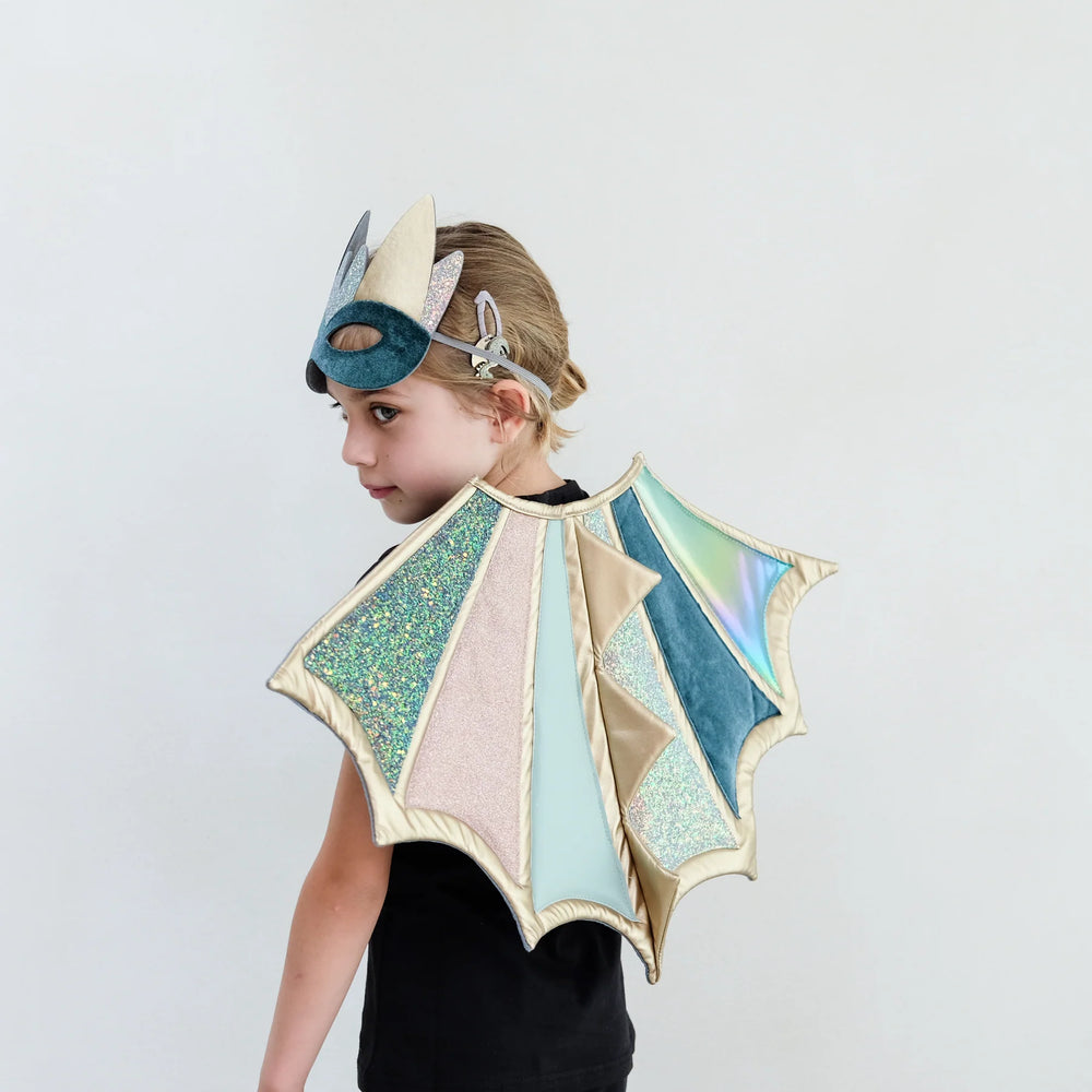 
                      
                        Dragon Mask
                      
                    