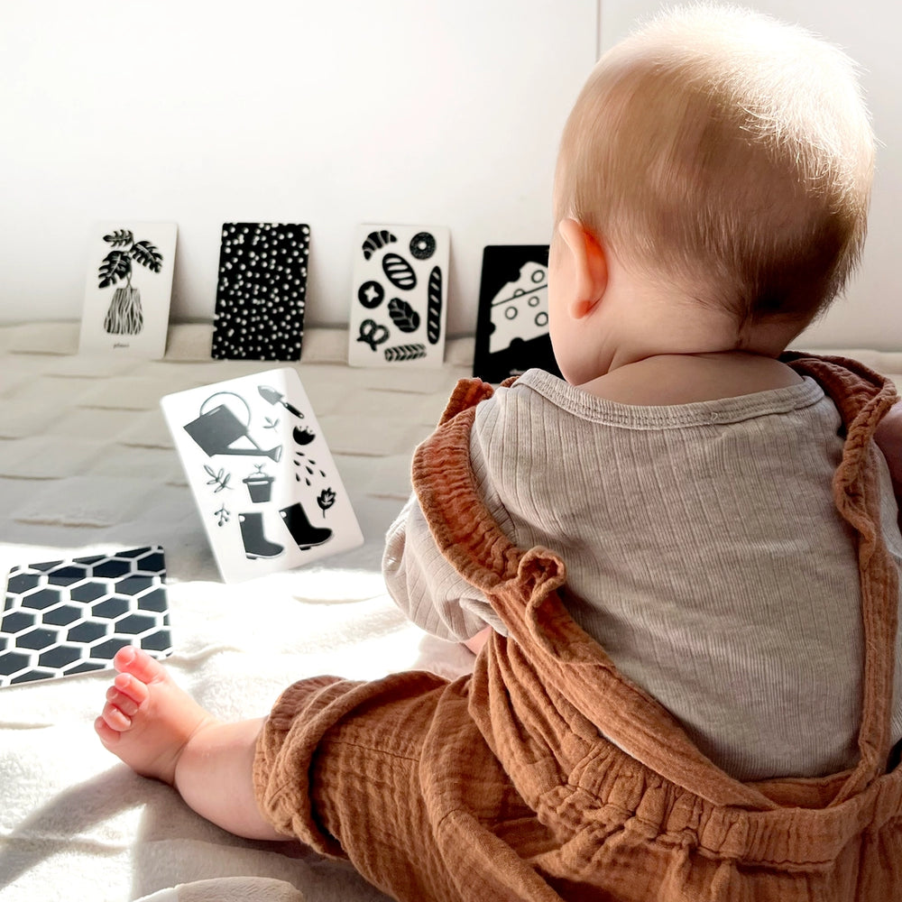 
                      
                        High Contrast Flashcards For Baby
                      
                    