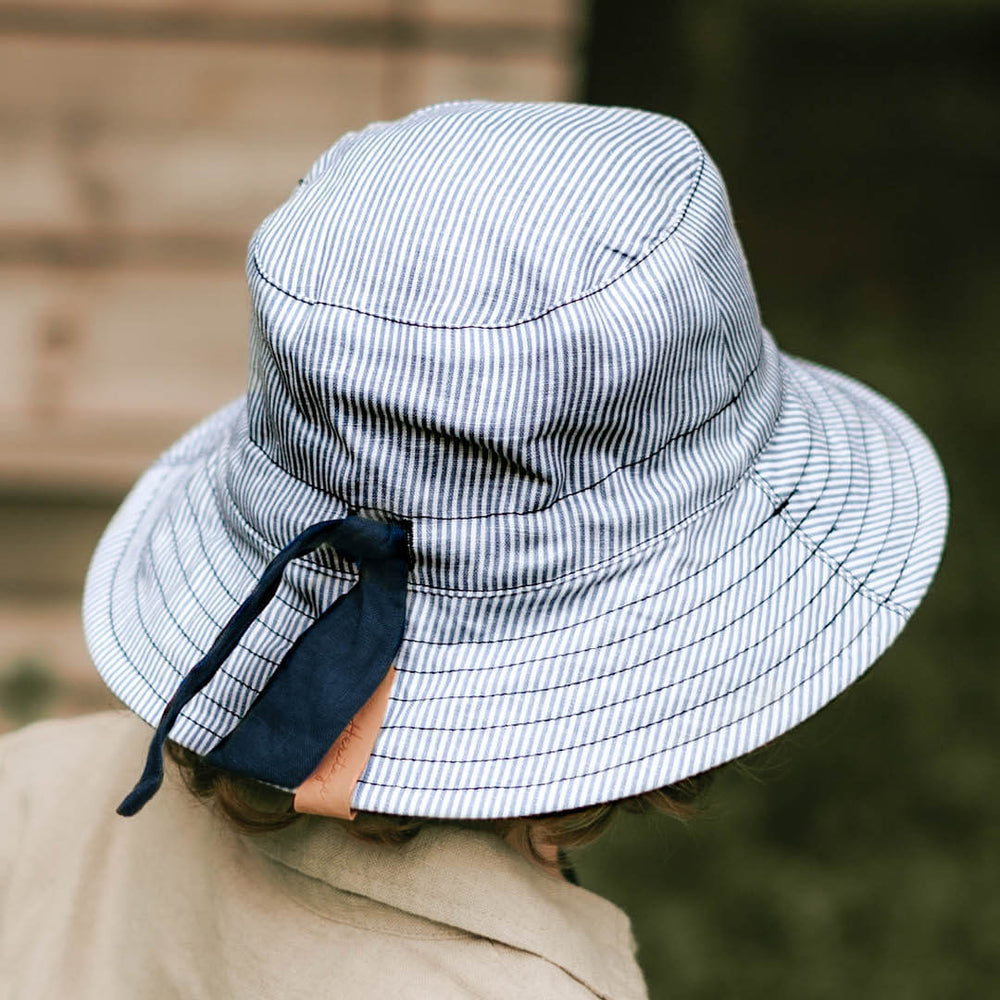 
                      
                        Explorer Classic Bucket Sun Hat Charlie & Indigo
                      
                    