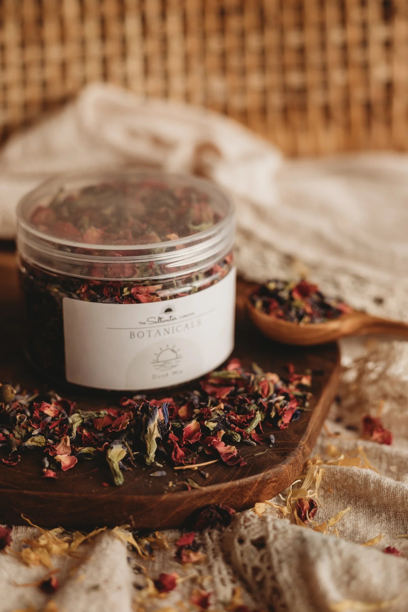 Dusk Botanicals Mix