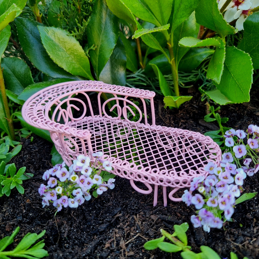 
                      
                        Fairy & Elf Metal Chaise Lounge
                      
                    