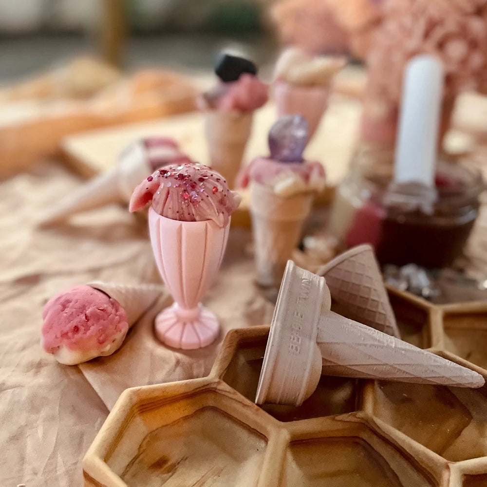 
                      
                        Ice-Cream Sundae Cup
                      
                    