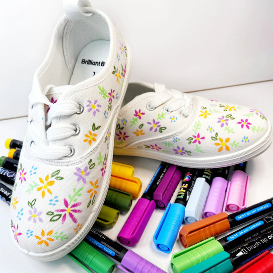 Brush Tip Acrylic Paint Pens | Floral