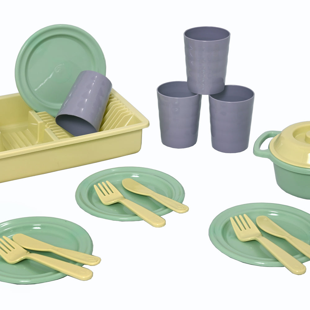 
                      
                        I'm Green | Dinner Set
                      
                    
